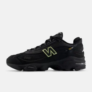 Zapatillas 1000 Triple Black – Estilo Técnico en Total Black