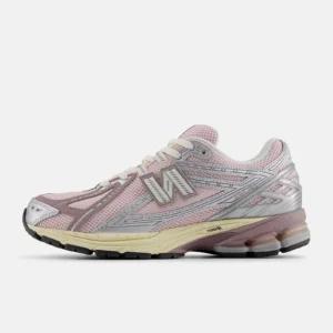 Zapatillas en Tonos Rose Sugar y Pearl Grey – Estilo Técnico con Toque Sofisticado